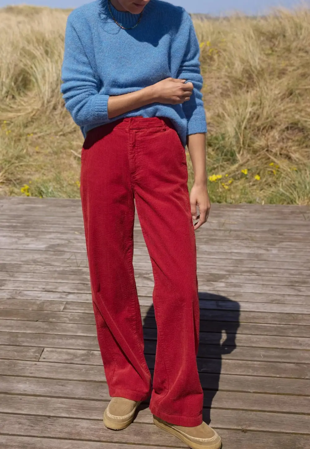 Straight-leg cord trousers
Cotton cord