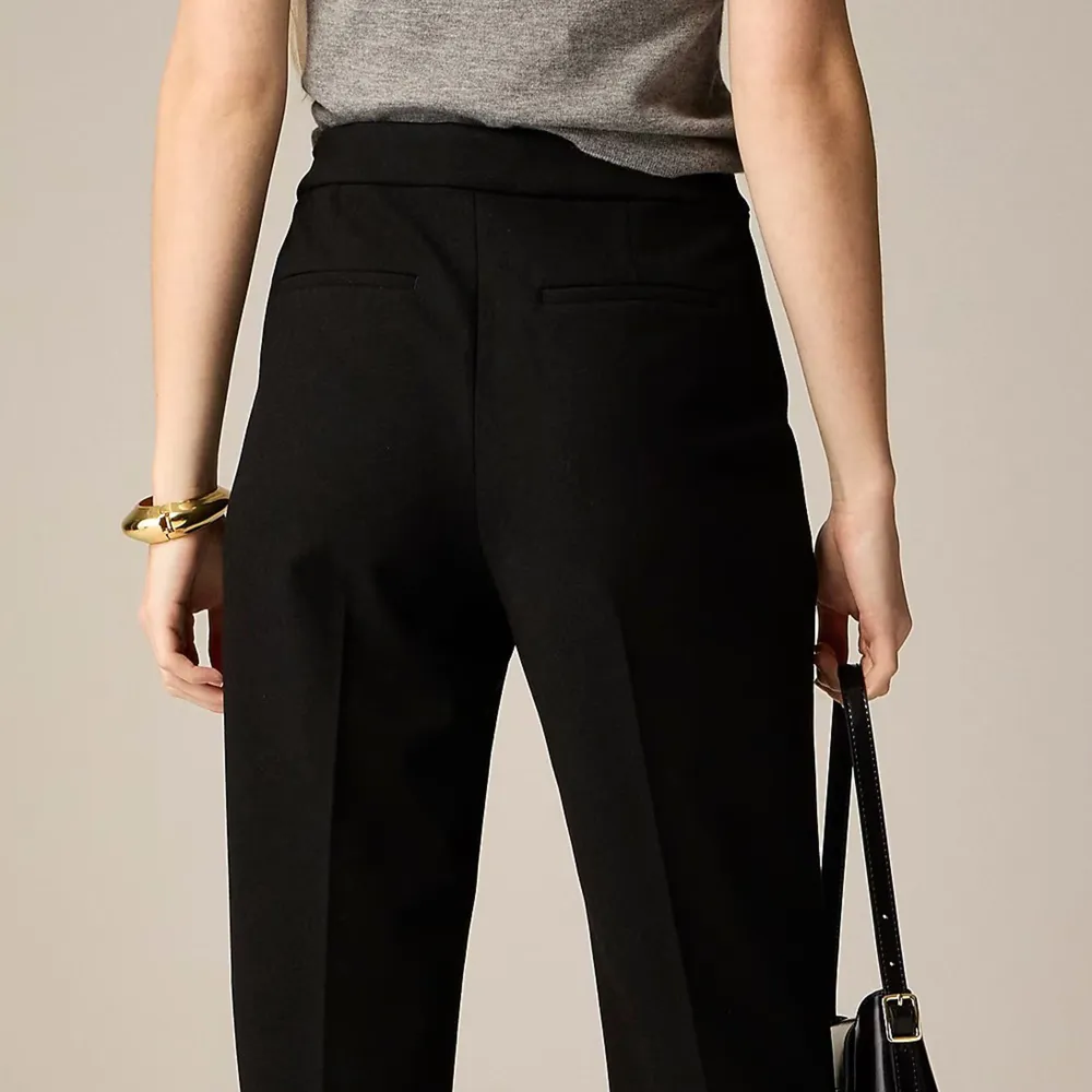 Kate straight-leg pant in four-season stretch