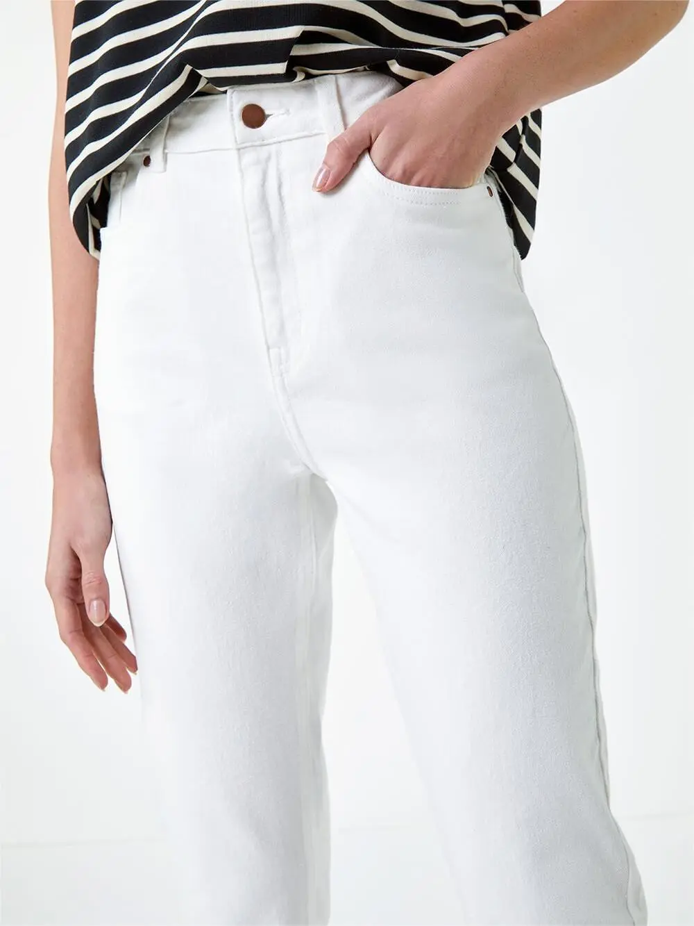 White resort skinny trousers