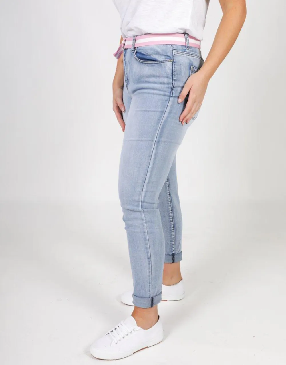 Plus Size Frayed Slim Fit Jeans - Light Denim