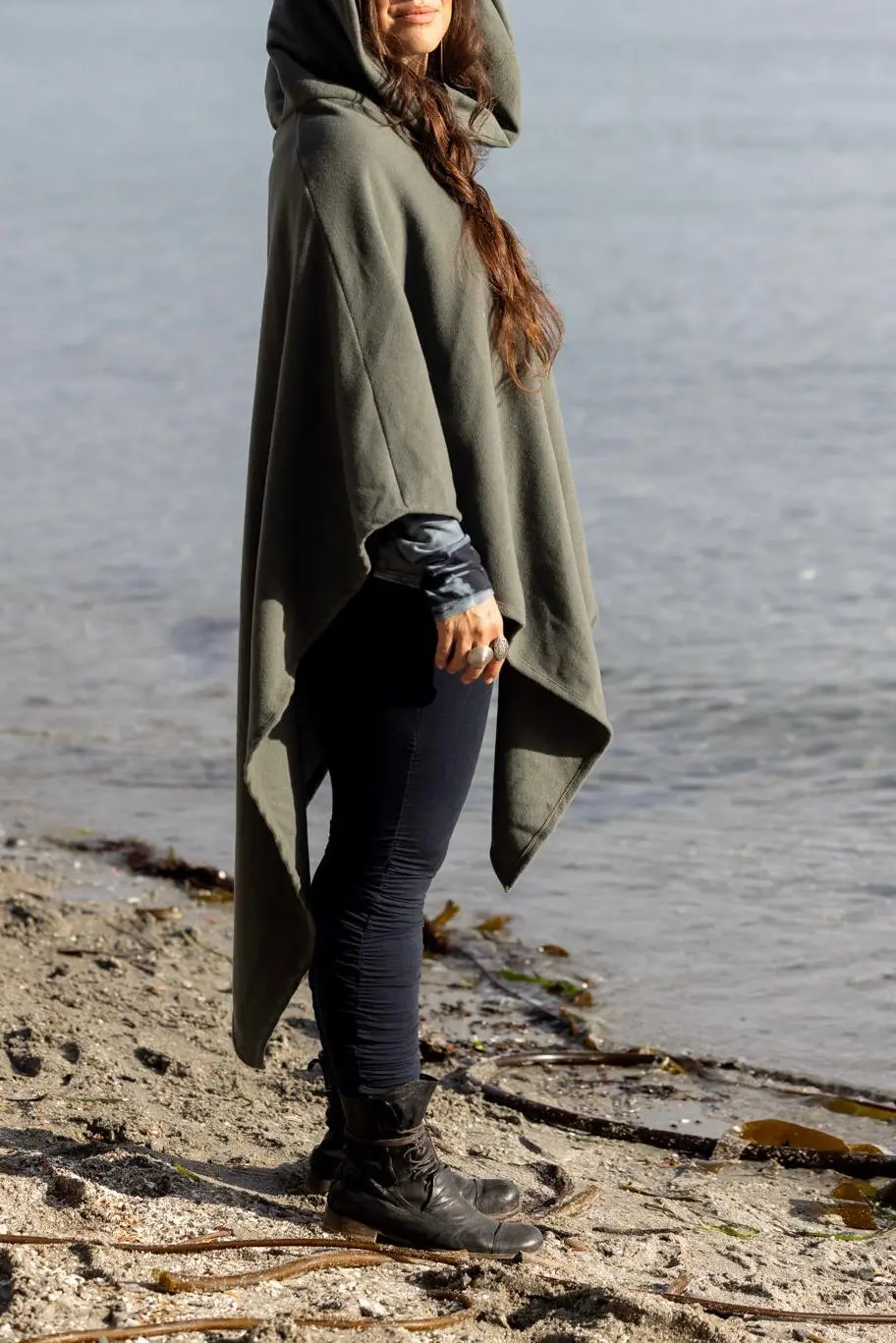 Cashmere Medicne Poncho W/ A Hood - Grey Sage Mist