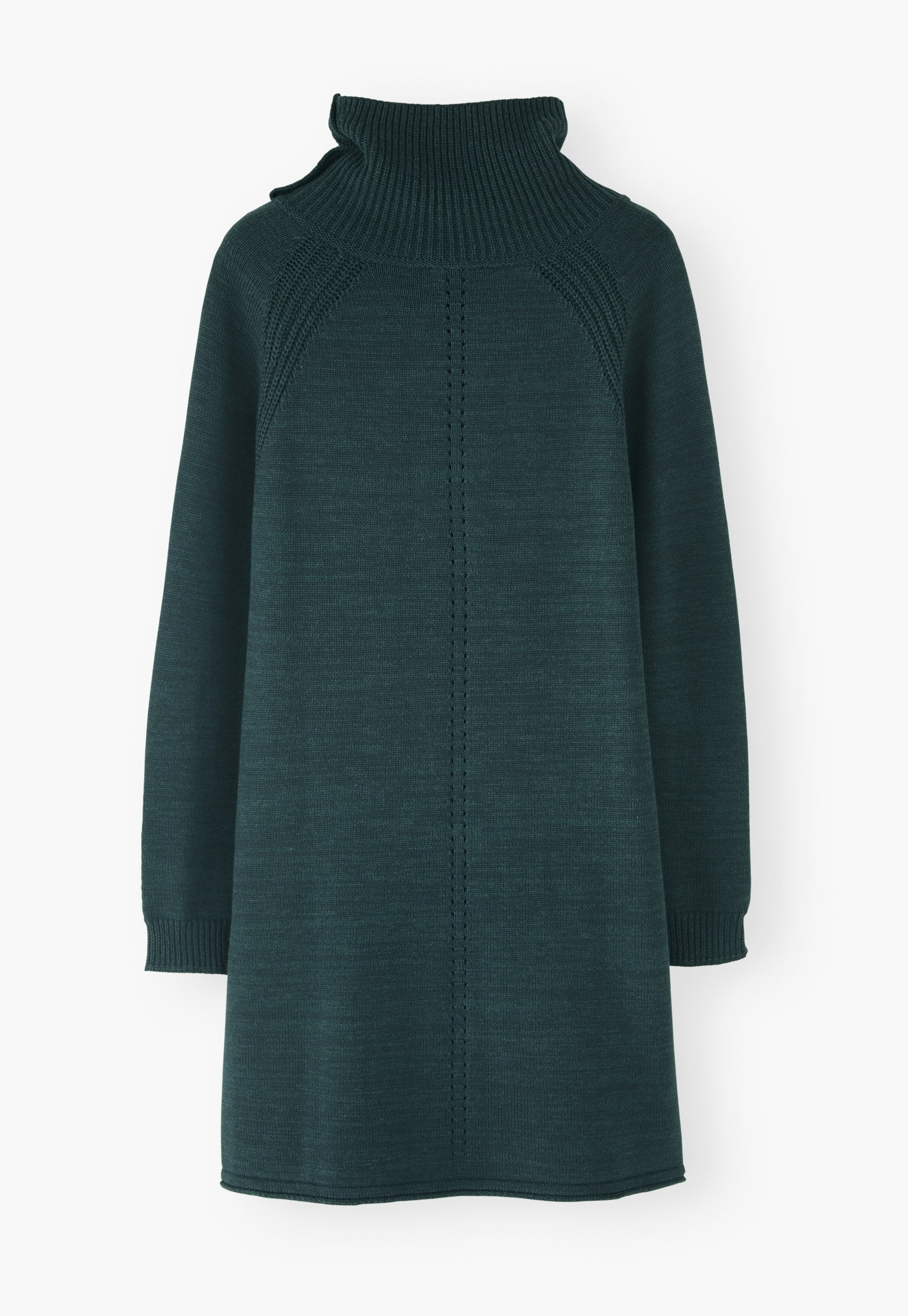 Knitted dress
Wool & organic cotton