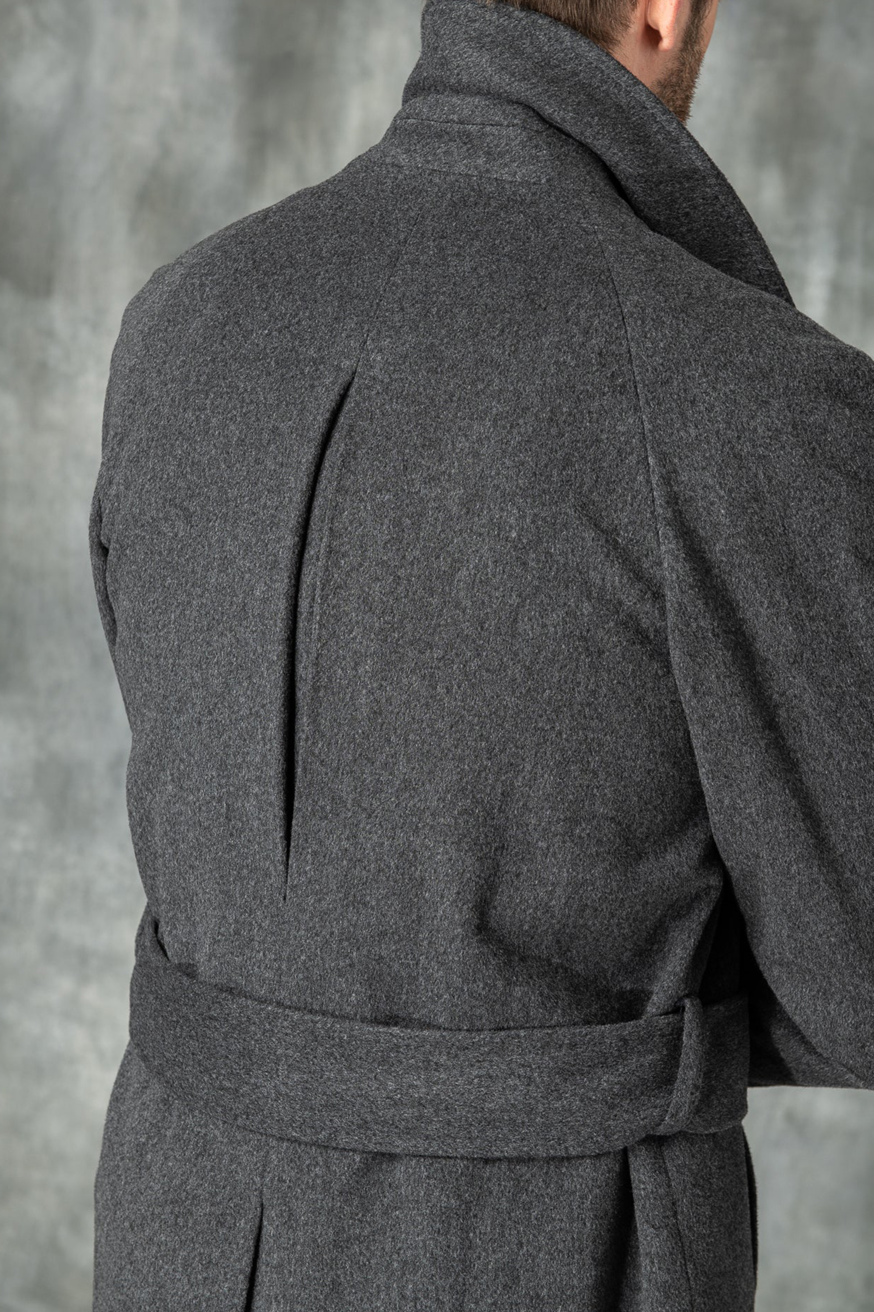 GREY RAGLAN COAT IN LORO PIANA WOOL