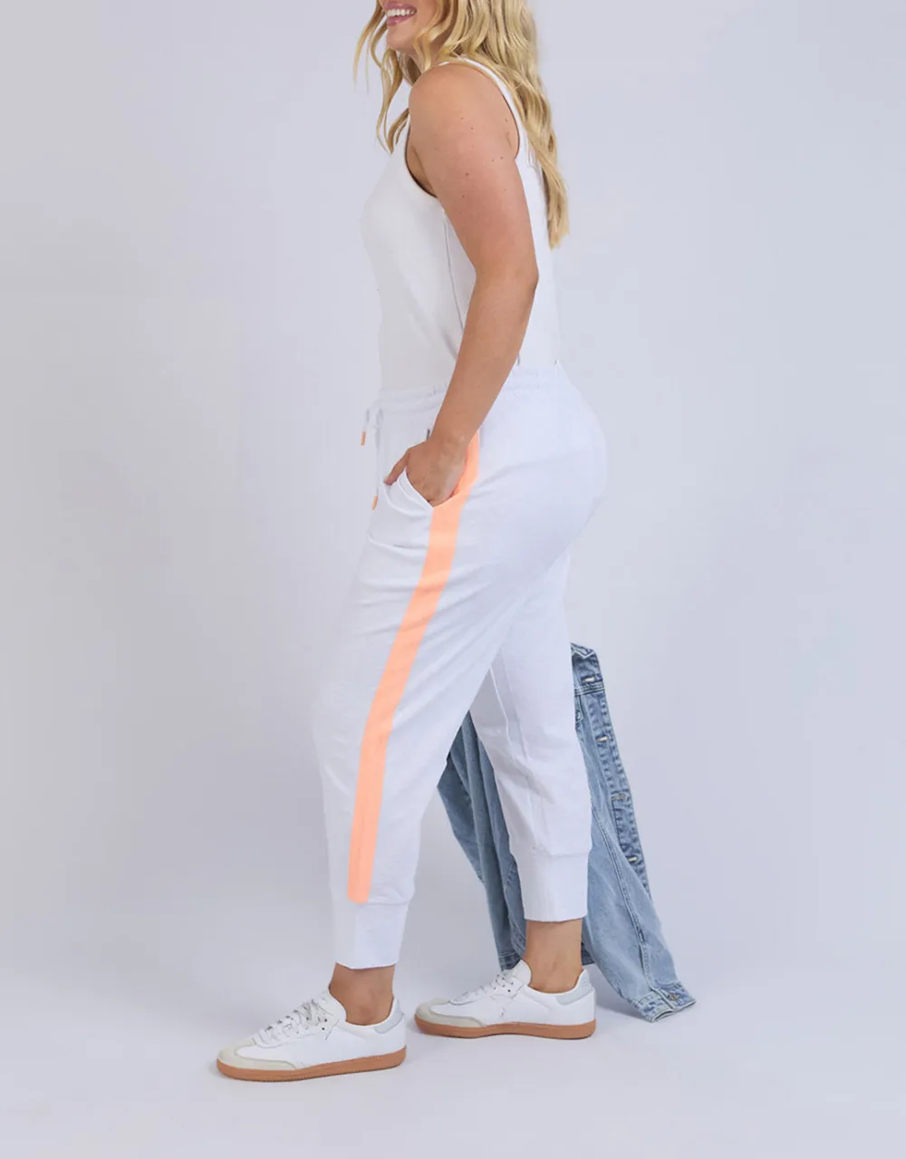 Neon Side Tape 3/4 Brunch Pants - White/Neon Orange