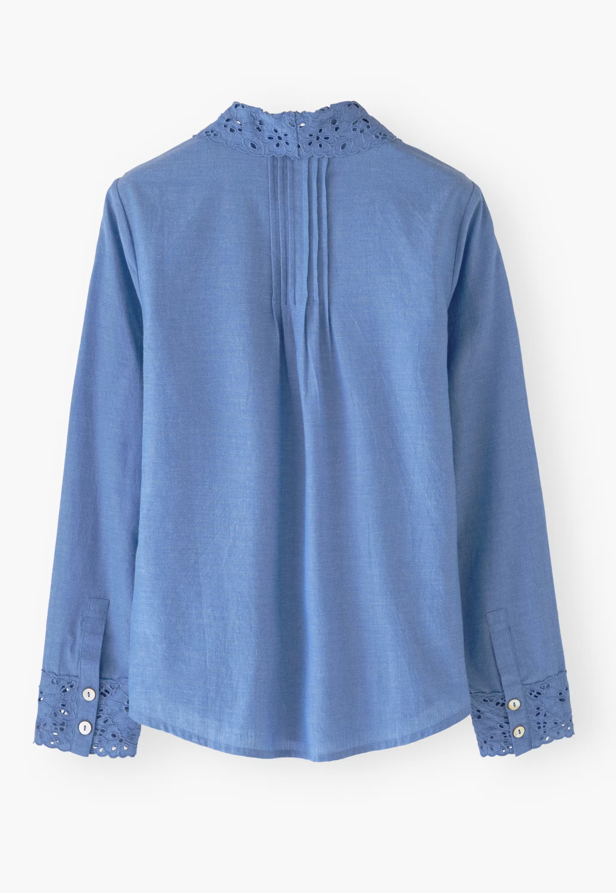 Chambray pleated blouse
Fine cotton