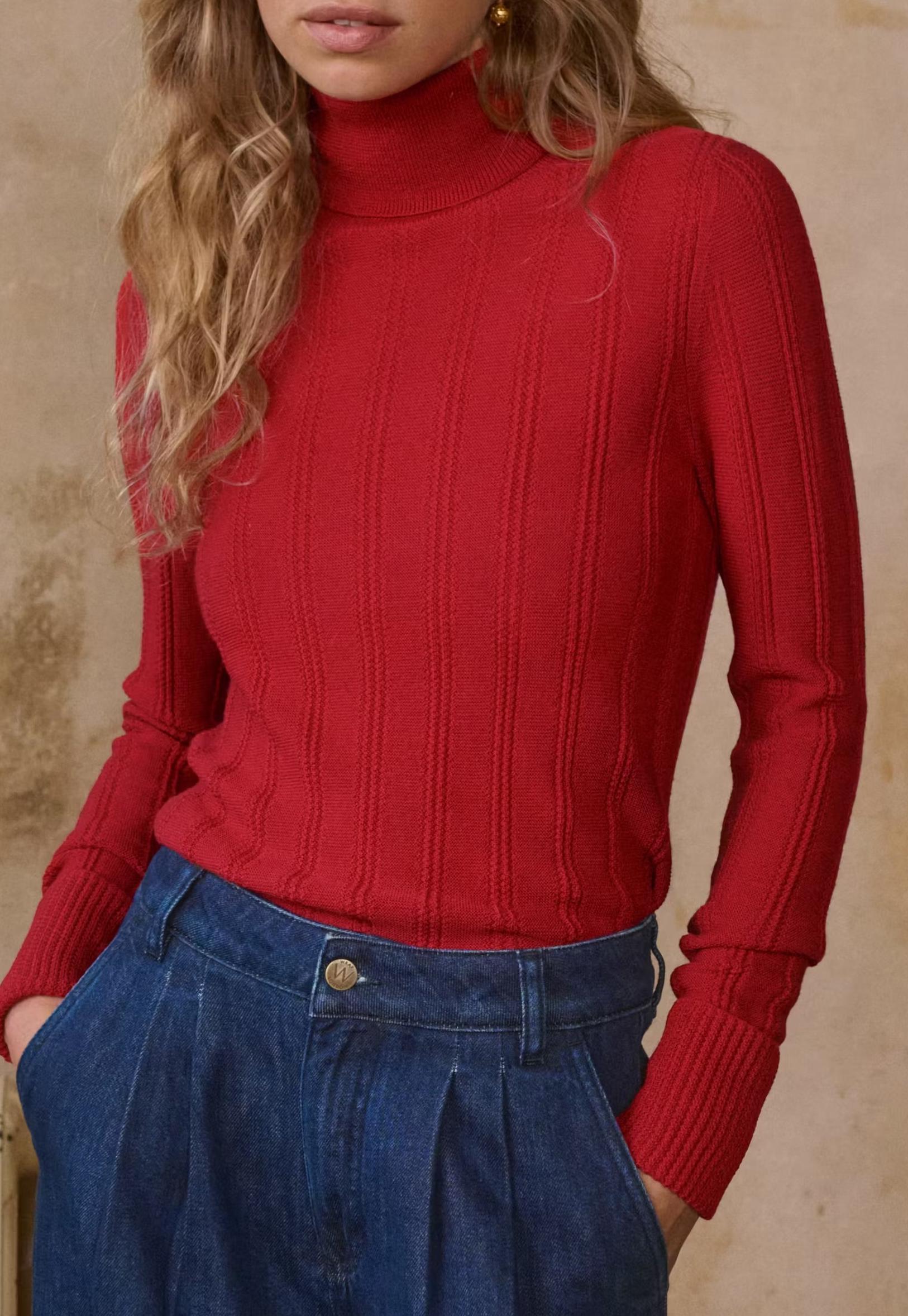 Roll-neck sweater
Merino wool