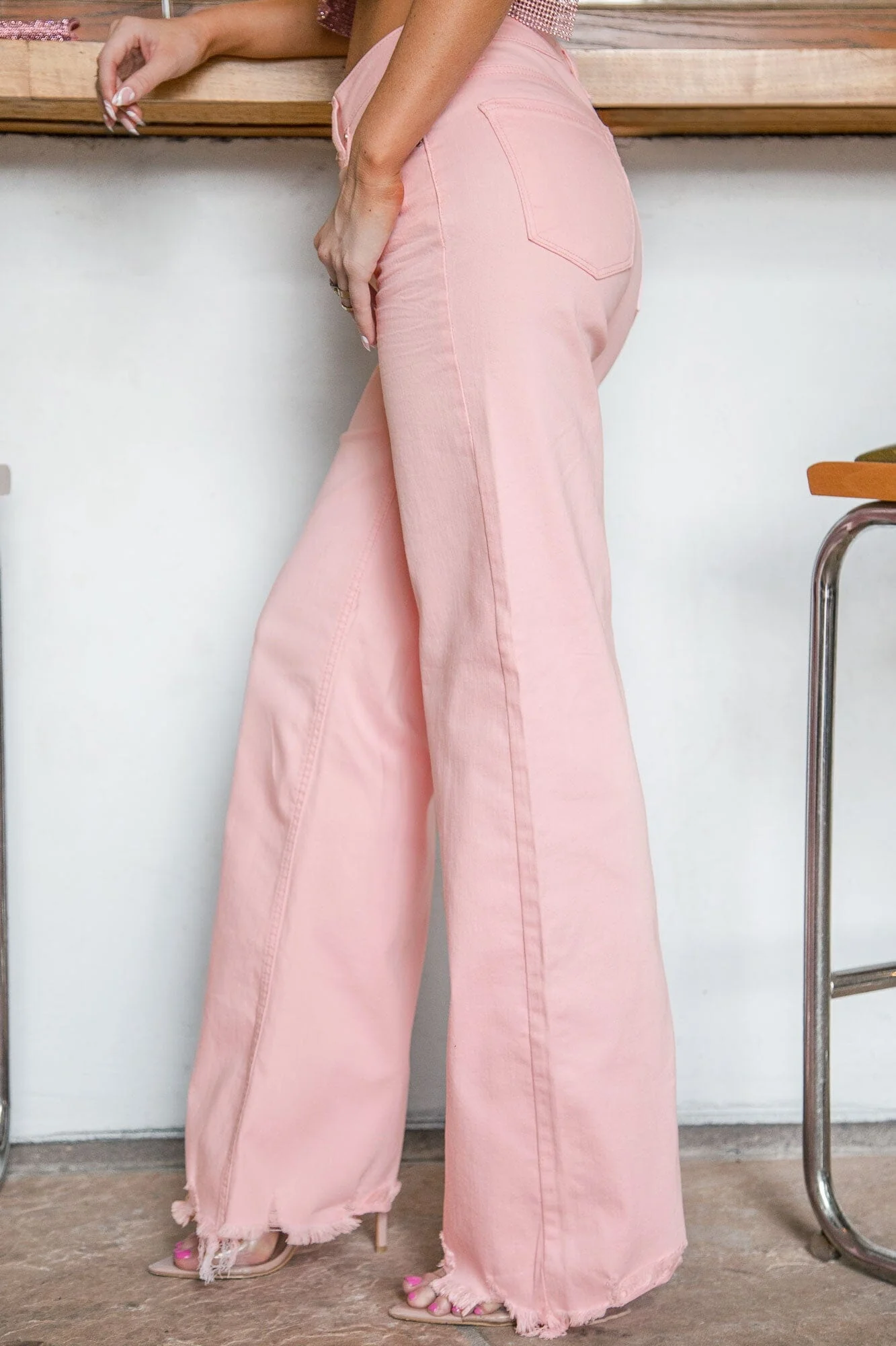 Frayed Relaxed Jeans Light Pink