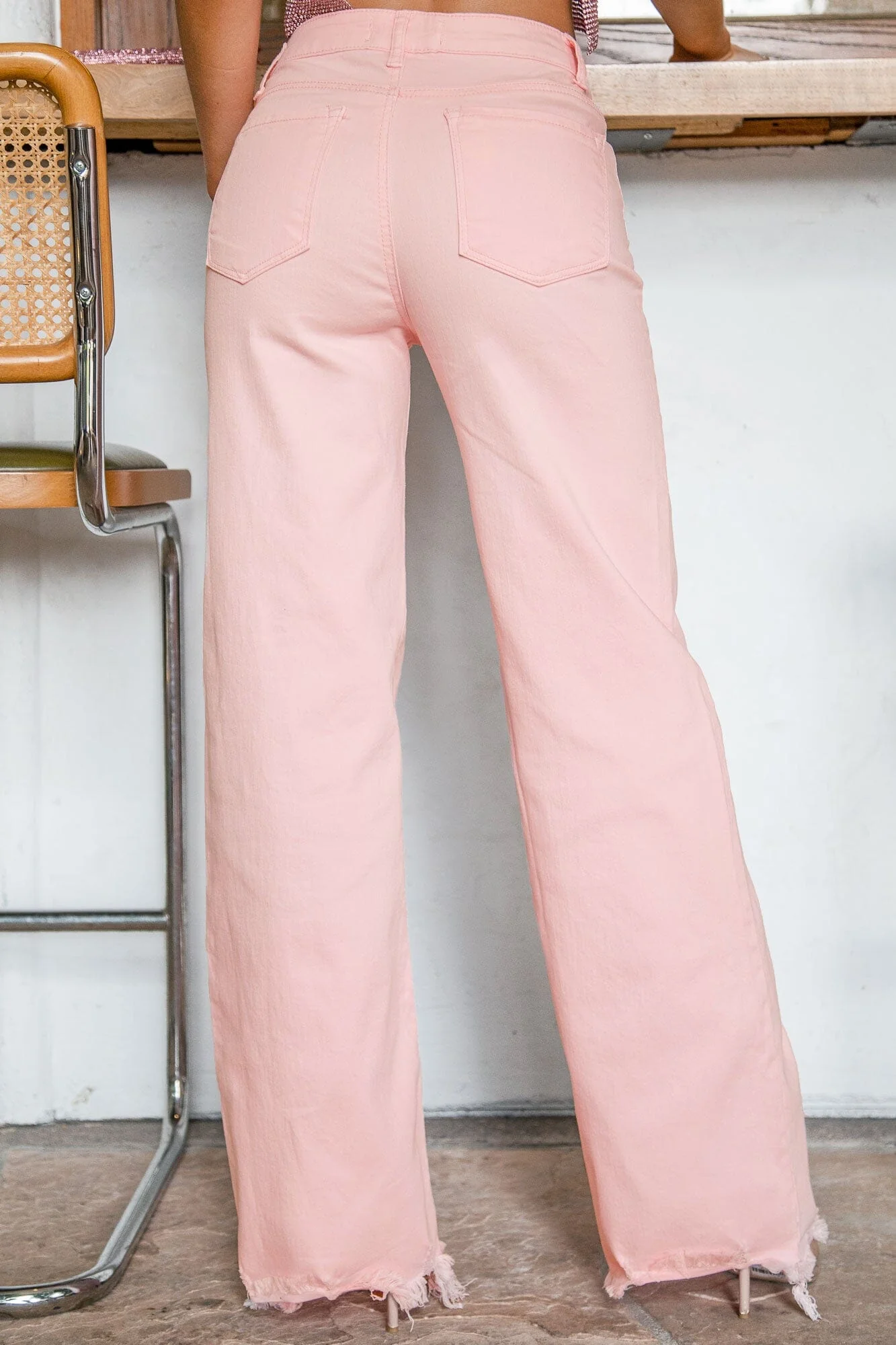 Frayed Relaxed Jeans Light Pink