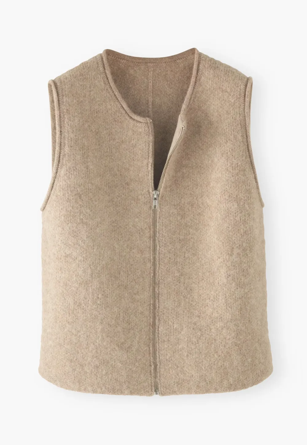 Knitted gilet
Alpaca & merino wool blend