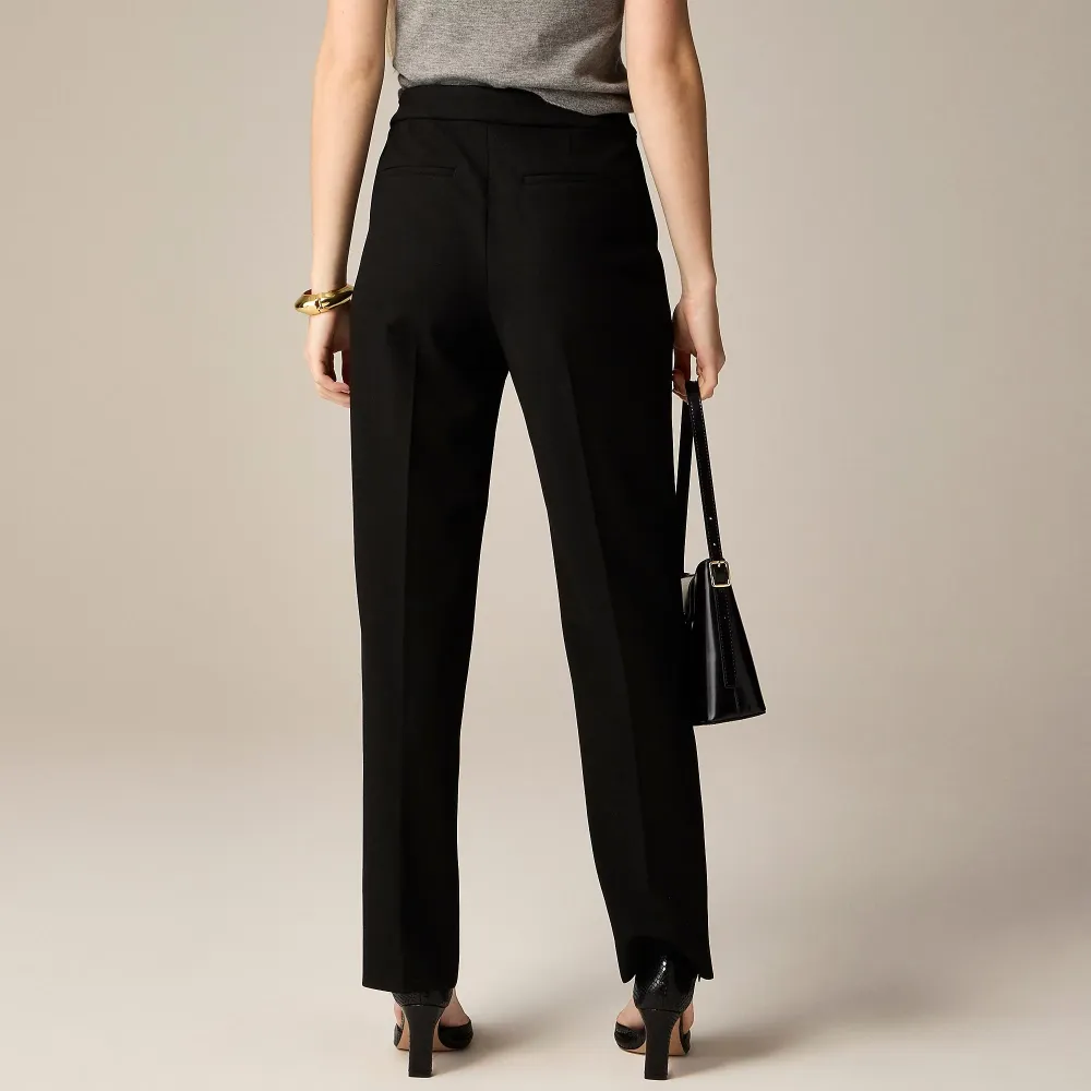 Kate straight-leg pant in four-season stretch