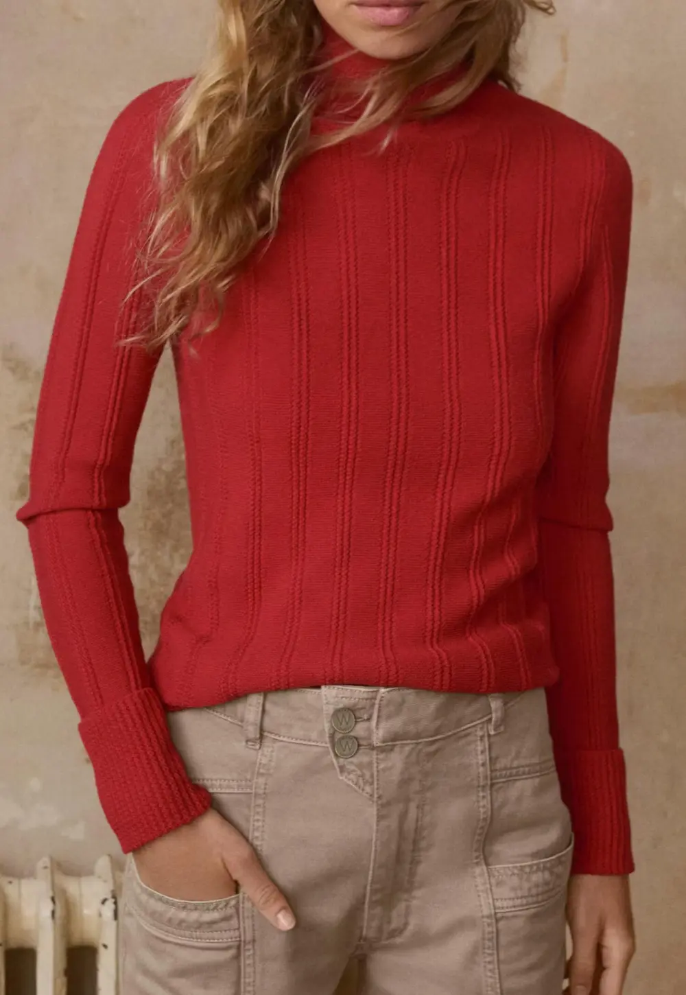 Roll-neck sweater
Merino wool