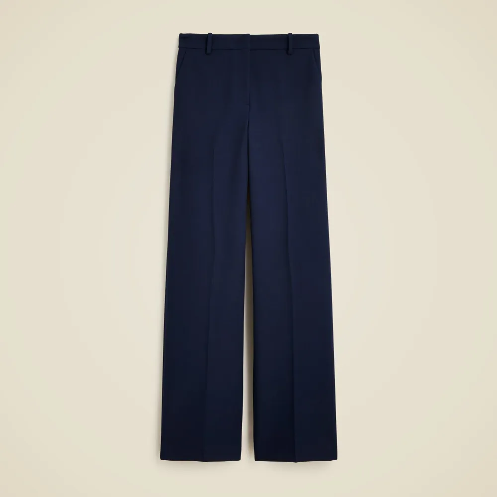 Wide-leg trouser in four-season stretch