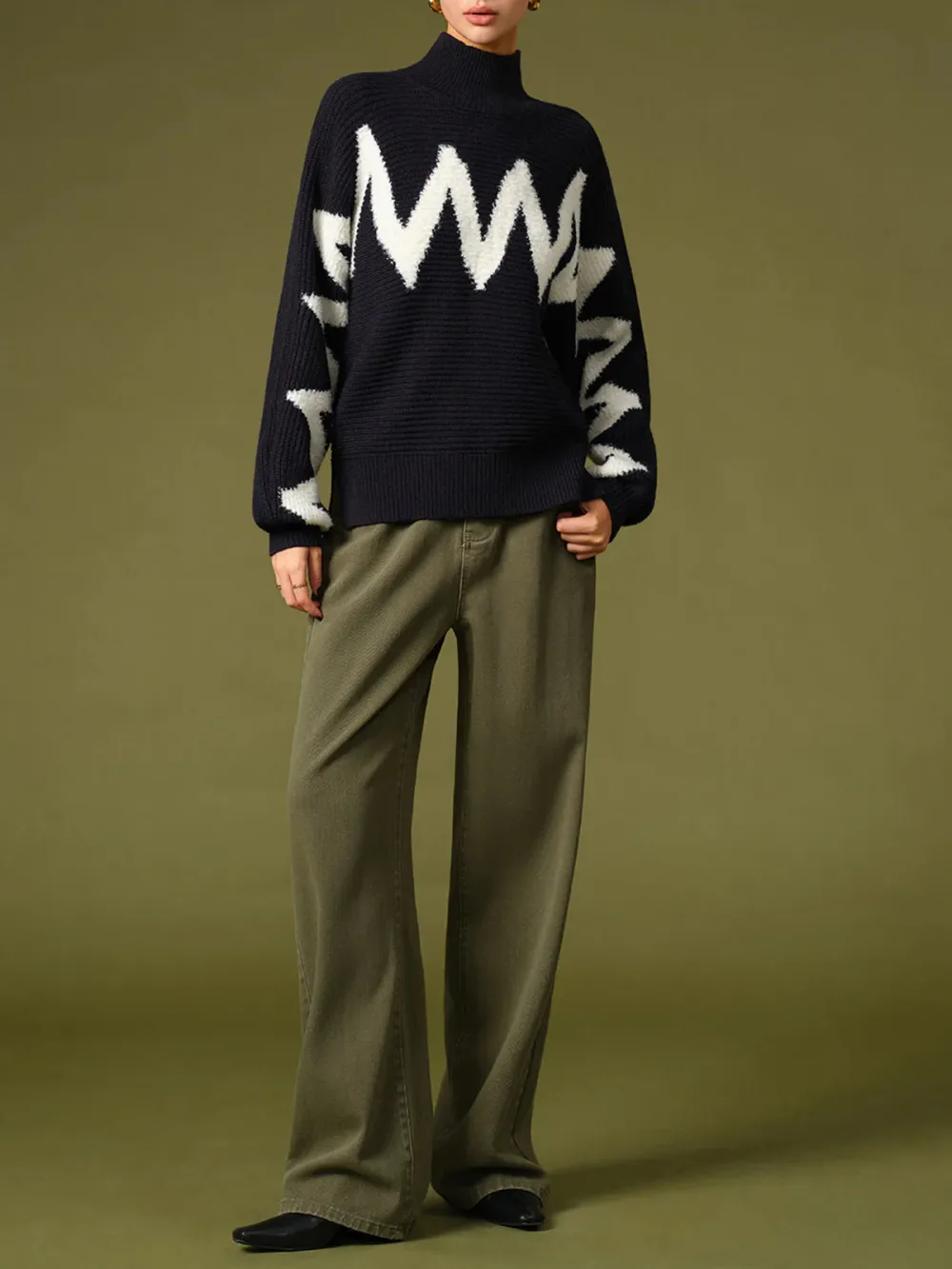 Line Print Contrast High Neck Sweater