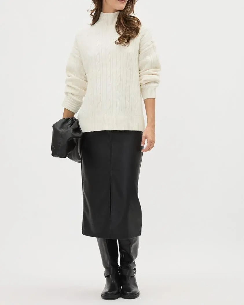 Long-Sleeve Mock-Neck Sweater With Cable Stitches