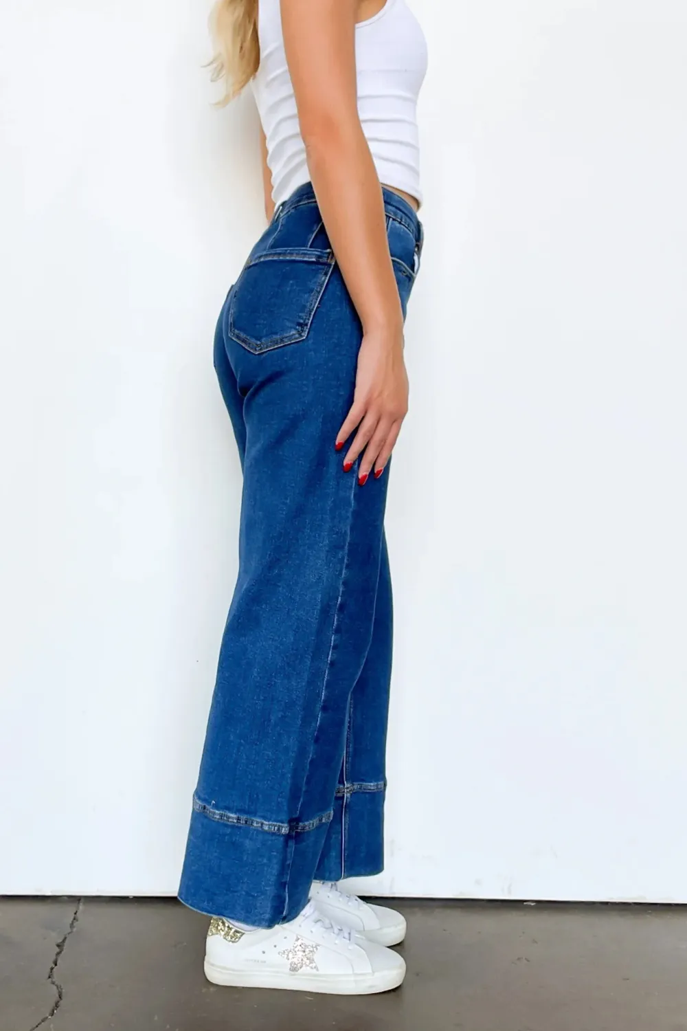 Mid Rise Crop Pleated Jeans