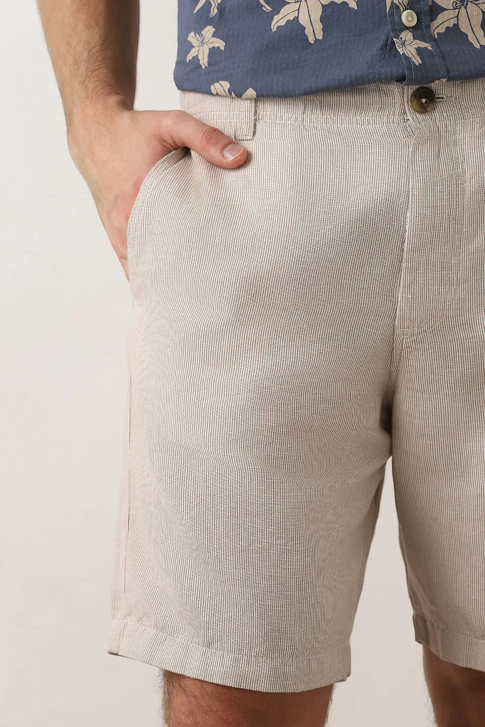 Beige Mi Rise Linen Shorts