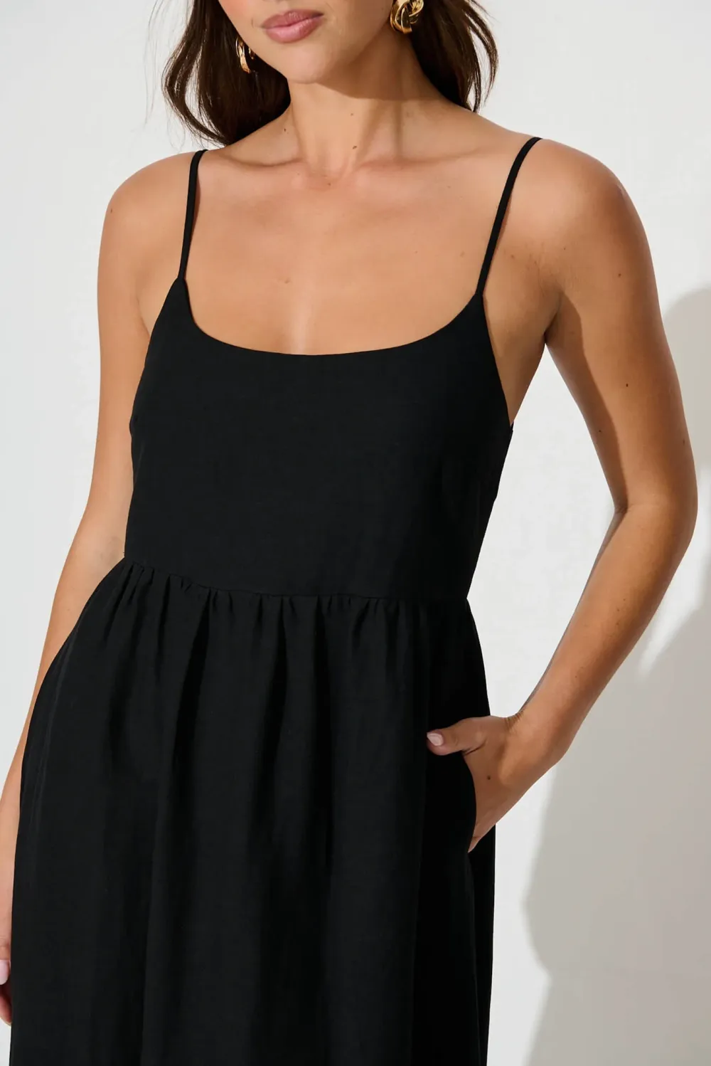 Black Strapless Flowy Maxi Dress